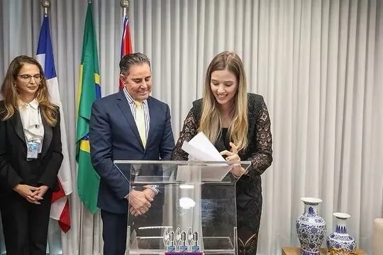 Candeias Fala
