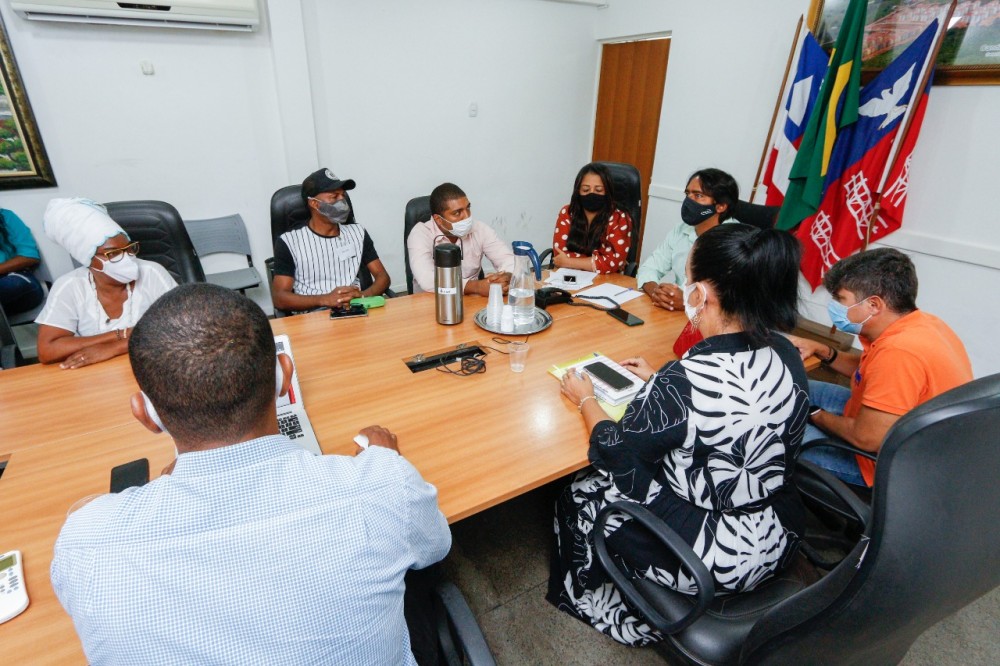 Reunião com representantes da cultura.