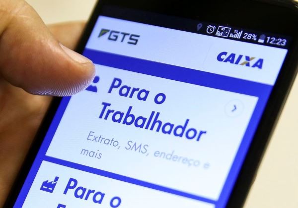 Aplicativo Caixa Econômica Federal- FGTS.
