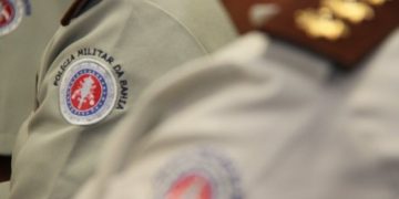 Candeias: Motoqueiro que fazia “delivery” é preso com drogas