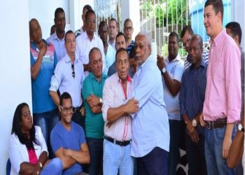 SFC: Calmon confirma Elelzina na Saúde, Vanessa na Comunicação, Marivaldo na Seduc e outros se for eleito