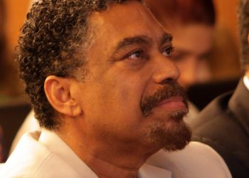 Professor Jorge Portugal é internado no Hospital Roberto Santos; estado é crítico