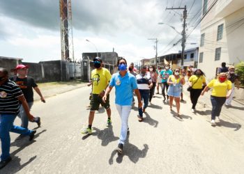 Candeias: Candidatos realizam atos no primeiro dia de campanha