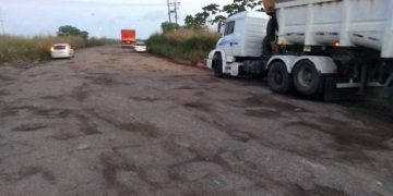 Candeias: Fernando Calmon cobra de secretário estadual reforma de rodovia, só agora