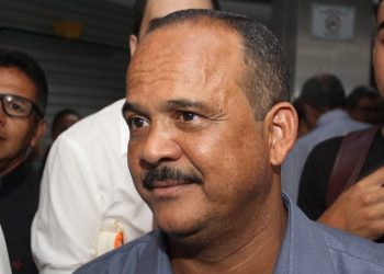 Prefeito de Camaçari faz novo teste para covid-19 e entra em isolamento social