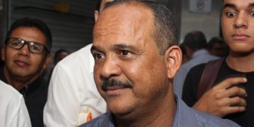 Prefeito de Camaçari faz novo teste para covid-19 e entra em isolamento social