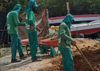 Madre de Deus: Prefeitura realiza retirada de aterro irregular na Ilha de Maria Guarda