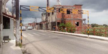 Candeias: Prefeitura instala limitadores de altura em ladeiras