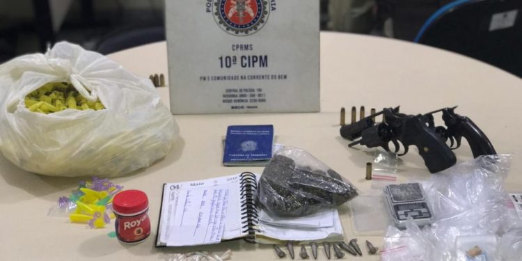 Candeias: Dois são mortos em confronto com a PM