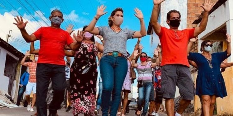 Santo Amaro: Alessandra nas ruas com Ricardo Machado tentar devolver esperança aos cidadãos