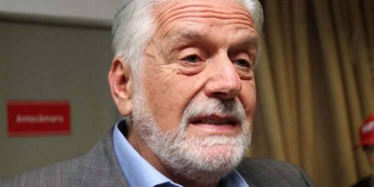 Salvador: Wagner avalia que DEM reduz críticas a Bolsonaro por receio de perder fatia bolsonarista na eleição