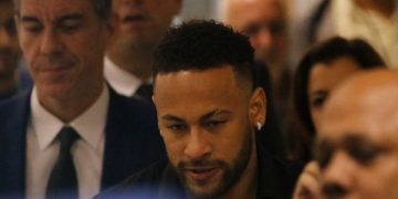 Neymar deixa dívida de R$ 228 milhões em impostos na Espanha