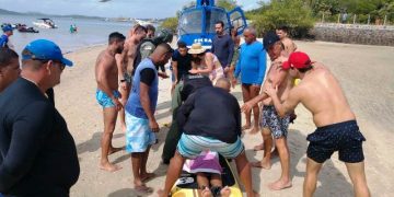 Soldado da PM fica com braços e pernas paralisados após pular de escuna na Ilha dos Frades