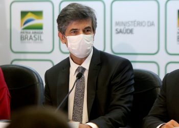 ‘Bolsonaro não quer ser uma liderança da vacinação no Brasil’, diz Teich