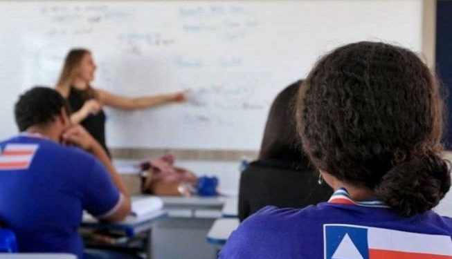 MEC autoriza aulas não presenciais até dezembro de 2021