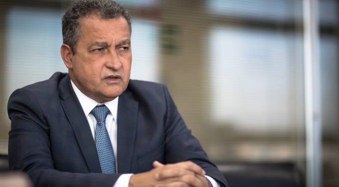 Brasil está virando uma grande fazenda, diz Rui Costa, lamentando saída da Ford