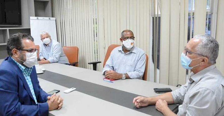 Prefeito de Madre de Deus busca recursos na Secretaria de Desenvolvimento Rural do Estado da Bahia