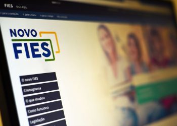 Fies prorroga prazo de renegociação de financiamento até 31 de janeiro
