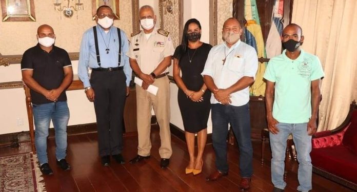 Membros do Conselho Comunitário de Candeias se reúnem com o Comandante Geral da PM, coronel Anselmo Brandão