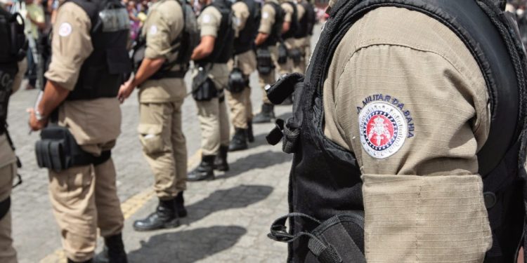 Congresso avalia reduzir poder de governadores sobre PM e polícia civil