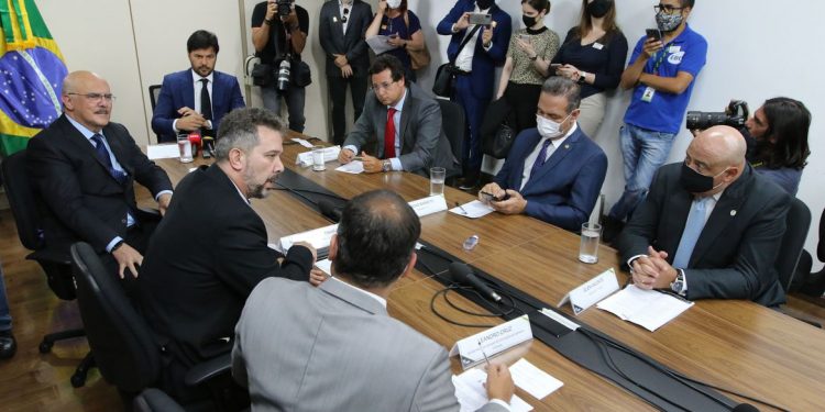 TV Brasil e Agência Brasil transmitirão aulões da Maratona Enem