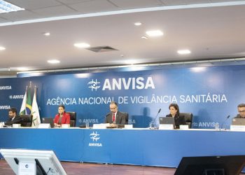 Por unanimidade, Anvisa aprova uso emergencial de vacinas contra covid