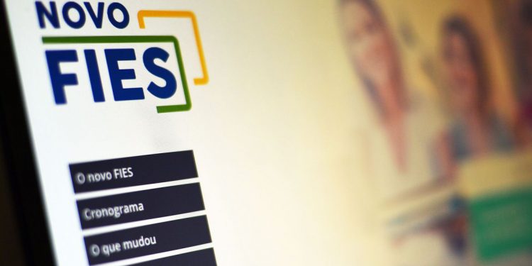 Fies: inscrições para financiamentos no ensino superior terminam hoje (29)