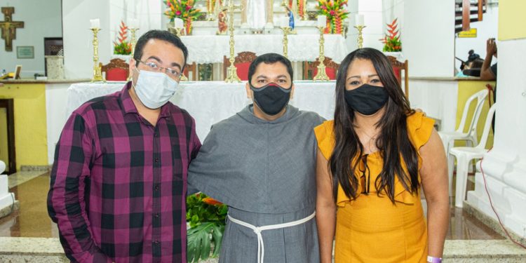 Candeias: 9ª noite do Novenário tem presença de fiéis e de políticos