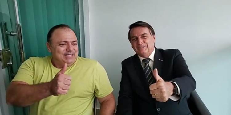 “Não estou doente, o presidente não pediu meu cargo, mas o entregarei assim que pedir”, diz Pazuello