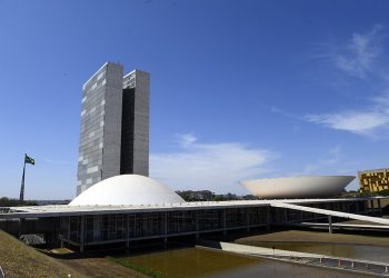 Anulação de condenações de Lula pelo STF mobiliza defensores da Lava Jato no Congresso