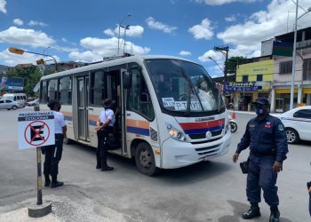 Candeias: fiscais do trânsito reforçam controle nos transportes alternativos