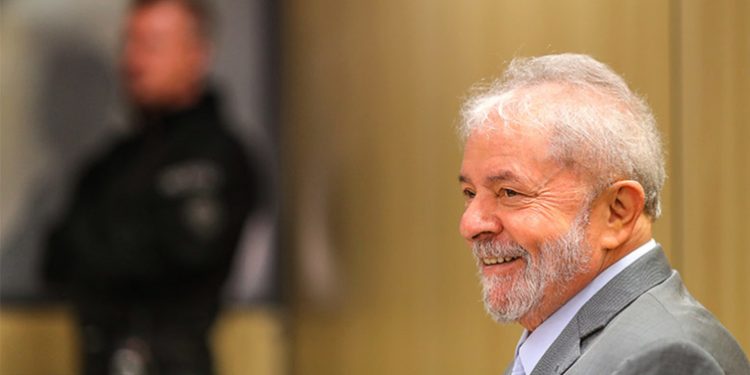 CNT/MDA: Lula lidera, Bolsonaro cresce, Ciro e Moro empatam