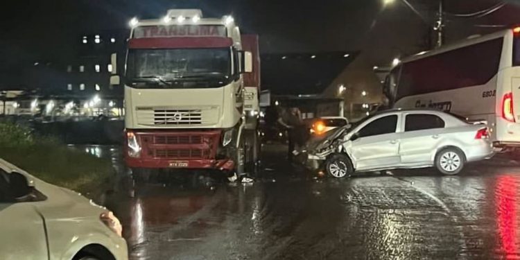 RMS: 2 acidentes são registrados quase ao mesmo tempo na BA 522 que está com sinalização deficiente após obras