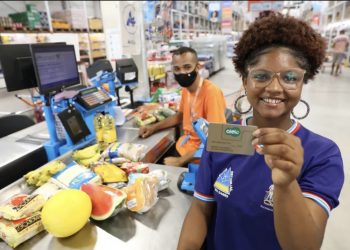 Bolsa Presença: estudantes da rede estadual de ensino da BA vão receber a primeira parcela do ano letivo 2023 no mês de março