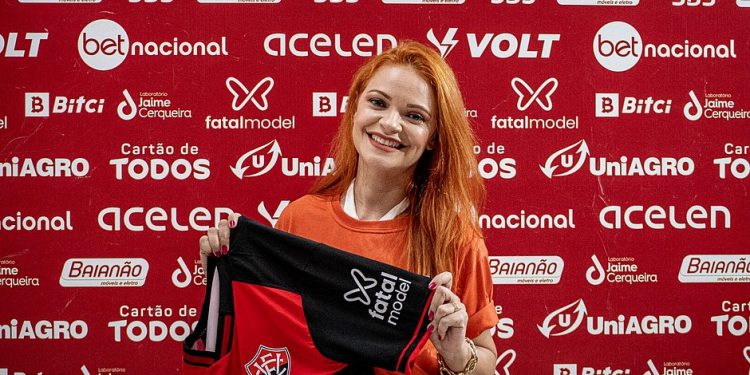 Vitória fecha patrocínio com site de prostituição: ‘Merece respeito’