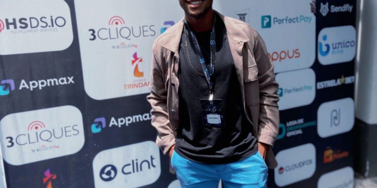 Publicitário candeiense representa Candeias em evento de Marketing Digital e Network em São Paulo