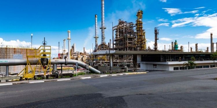 Refinaria mataripe abre inscrições para 100 jovens da região iniciarem a jornada no mercado de trabalho