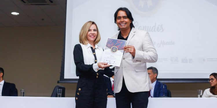 “É privilégio para Candeias receber esse Selo de Transparência do MP e outros órgãos fiscalizadores”, comemora Pitágoras