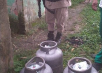 Candeias: Apesar de redução do preço do gás, homem rouba três botijões de caminhões na Urbis 2 com um pedaço de pau