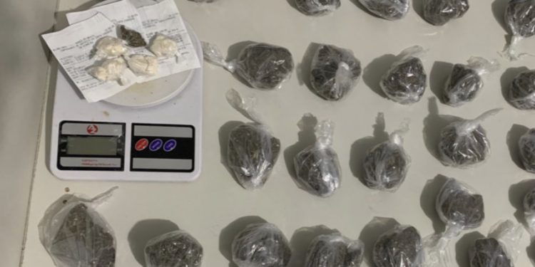 Madre de Deus: homem recém saído do sistema prisional é preso traficando na rua Santa Rita