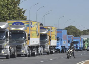Brasil: Desconto para caminhões chega a R$ 99 mil, para carros, R$ 8 mil