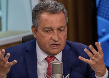 Ministros alertam Rui Costa sobre risco iminente de sua demissão