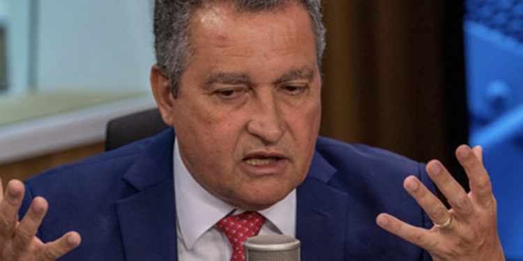 Ministros alertam Rui Costa sobre risco iminente de sua demissão