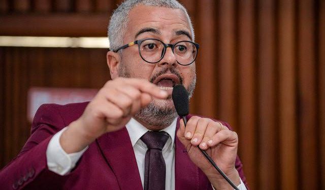 Madre de Deus: Marden Lessa faz denúncia gravíssima contra Val Peças