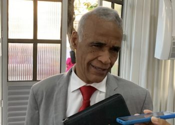 Candeias: Após Marivalda Silva perder força e Sargento Francisco assumir o PSD para ser candidato no grupo do governador, Pastor Isidorio diz que pode ser candidato a prefeito