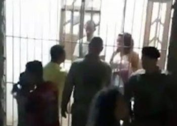 Mulher corta pênis do marido e joga no lixo; caso chocou Feira de Santana