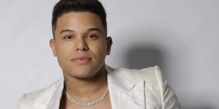 Urgente! Tierry sofre acidente e capota carro antes de show na Bahia