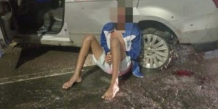 BR-324 fechada e morte após trio roubar carro de mulher de policial em Valéria