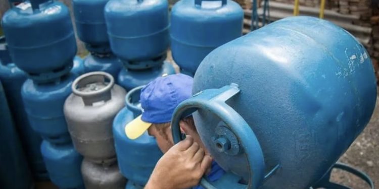 Preço do gás de cozinha é reduzido em  Candeias após reajuste de 11%