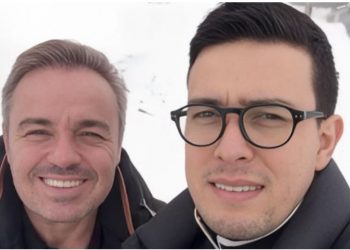 Suposto namorado de Gugu não desiste e revela vídeos de sexo com apresentador: “vaza tudo”